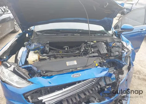 2018 Ford Fusion S z USA, uszkodzony, nr VIN 3FA6P0G76JR210473